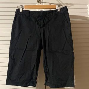 UC Banana Republic black cuffed burmuda shorts